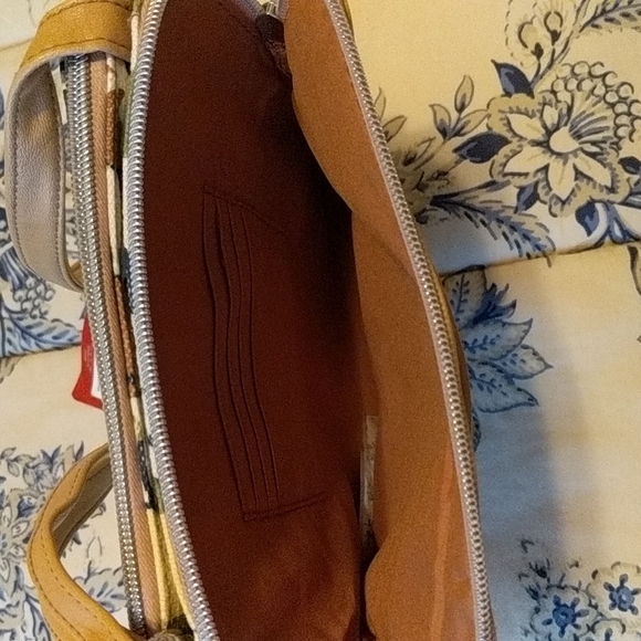 NWT Relic Erica Double Pouch Crossbody Bag Purse Handbag - Picture 8 of 10